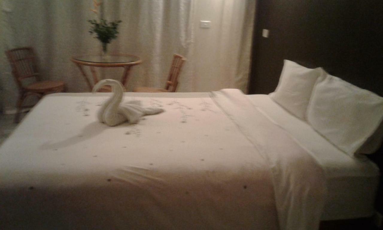 Island Accommodation Nadi Bagian luar foto